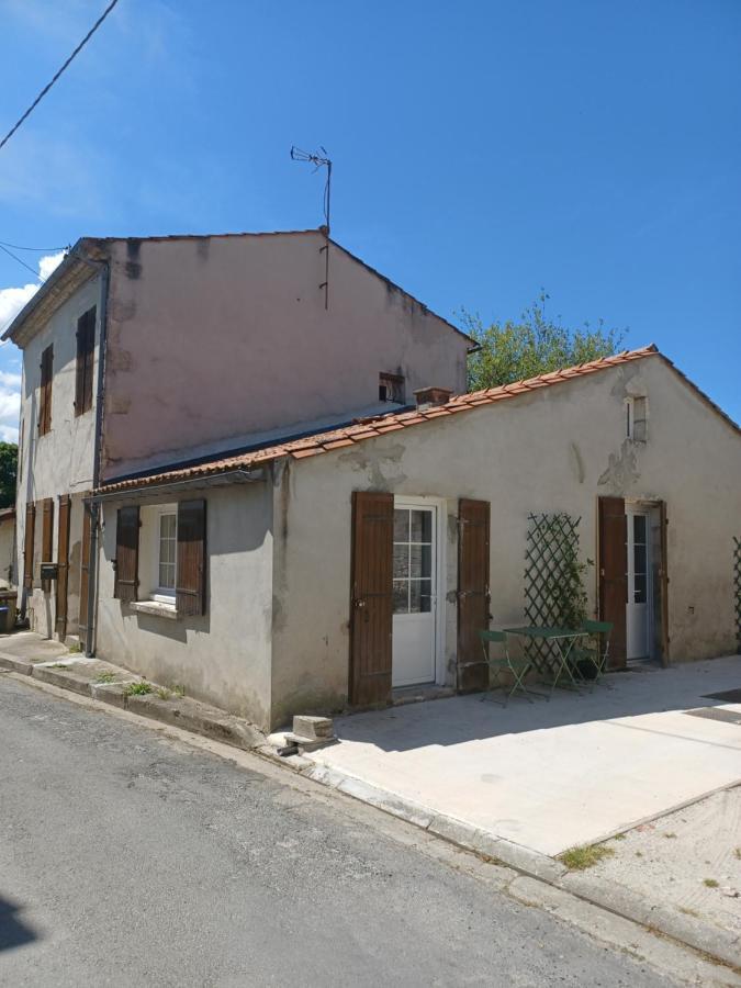 Maison de village entre estuaire et océan Saint-Yzans-de-Médoc Exterior foto